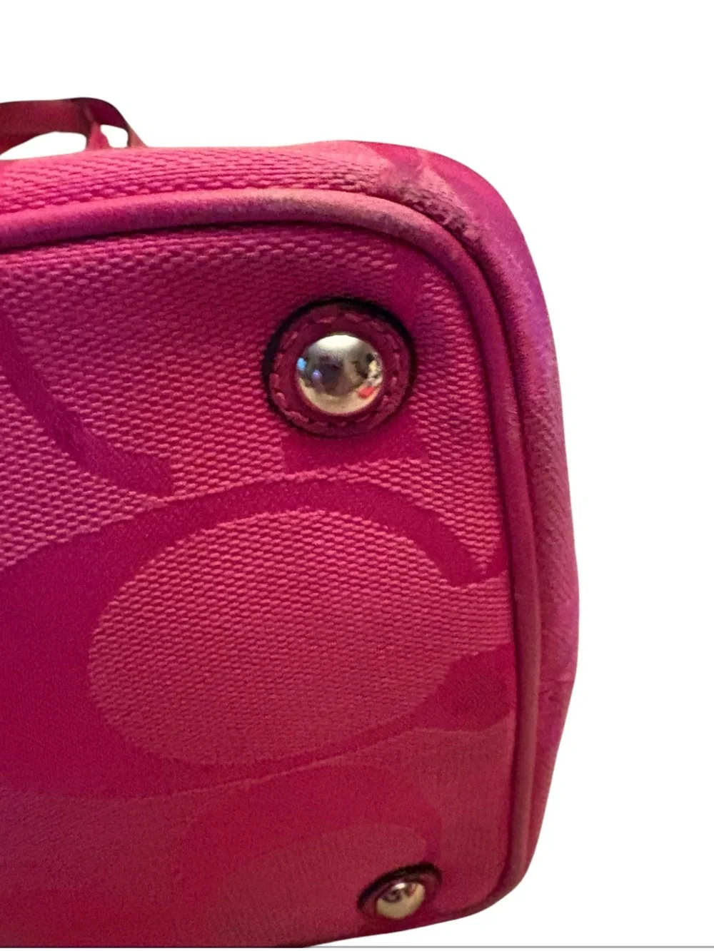 Coach Signature Laura Carryall in Magenta/Hot Pink. 14940
